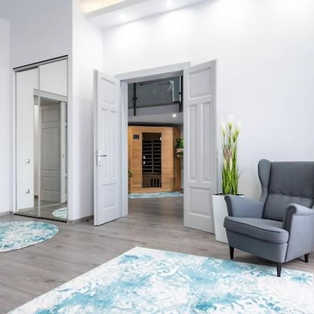 Luxus A Varos Felett Szombathely Exteriér fotografie