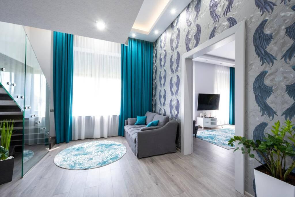 Luxus A Varos Felett Szombathely Exteriér fotografie