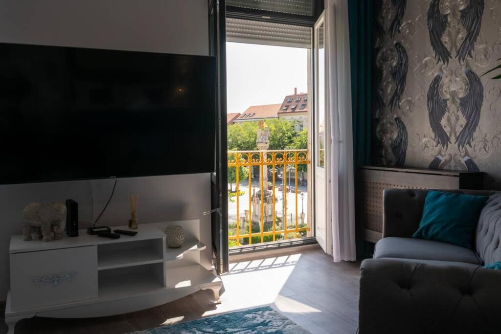 Luxus A Varos Felett Szombathely Exteriér fotografie